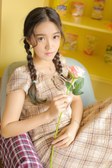 红剪花